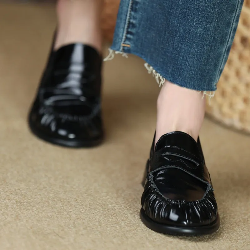 Retro Block Heel Leather Penny Loafers With Wrinkle for Women in Coffee/Black